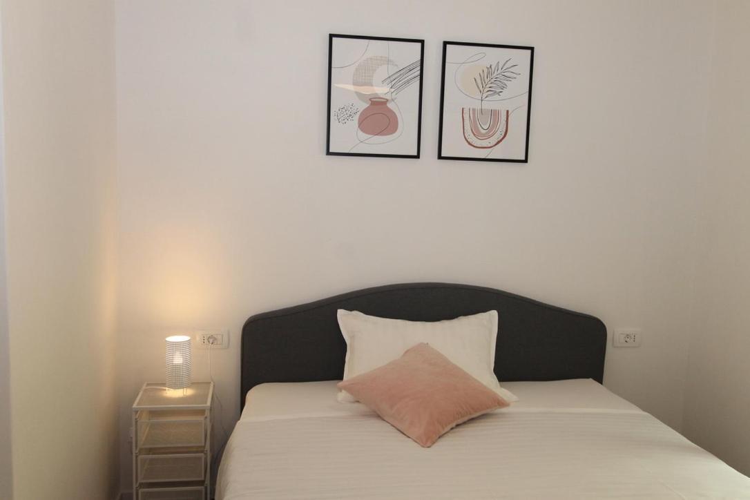L Apartment Raša Buitenkant foto