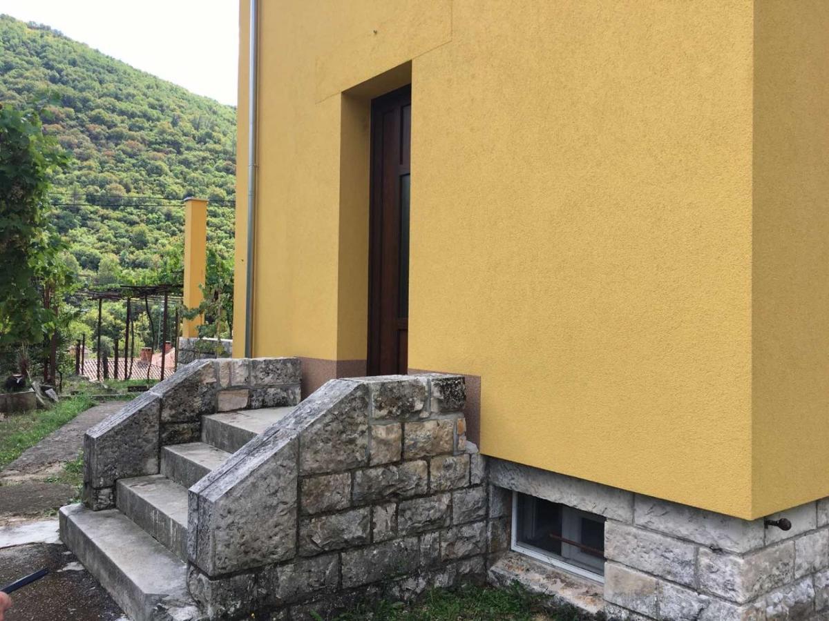 L Apartment Raša Buitenkant foto